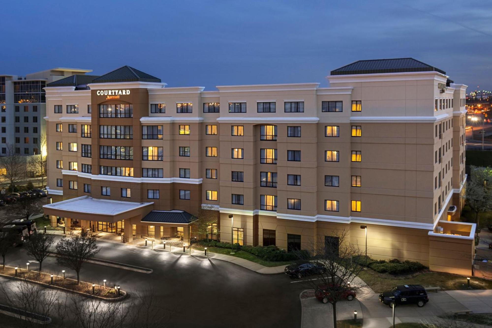 Courtyard By Marriott Newark Elizabeth Hotel Eksteriør billede