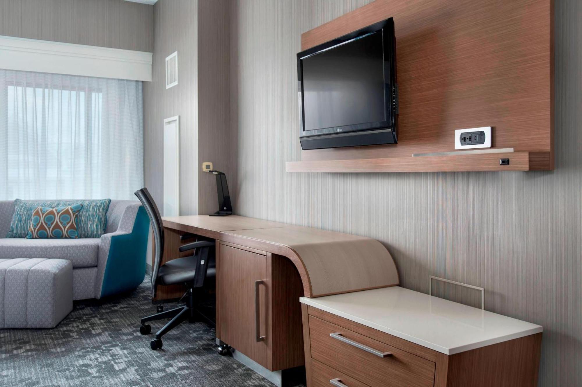 Courtyard By Marriott Newark Elizabeth Hotel Eksteriør billede