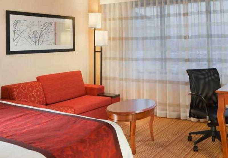 Courtyard By Marriott Newark Elizabeth Hotel Eksteriør billede